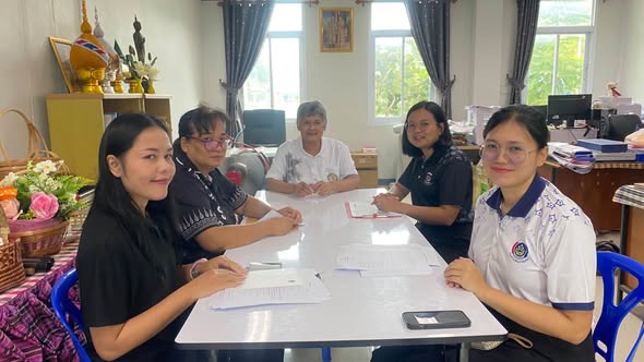 ร่วมติดตาม สนับสนุนงานกองทุนพัฒนาบทบาทสตรี และเร่งติดตามหนี้ค้างชำระ ในพื้นที่อำเภอคอนสาร